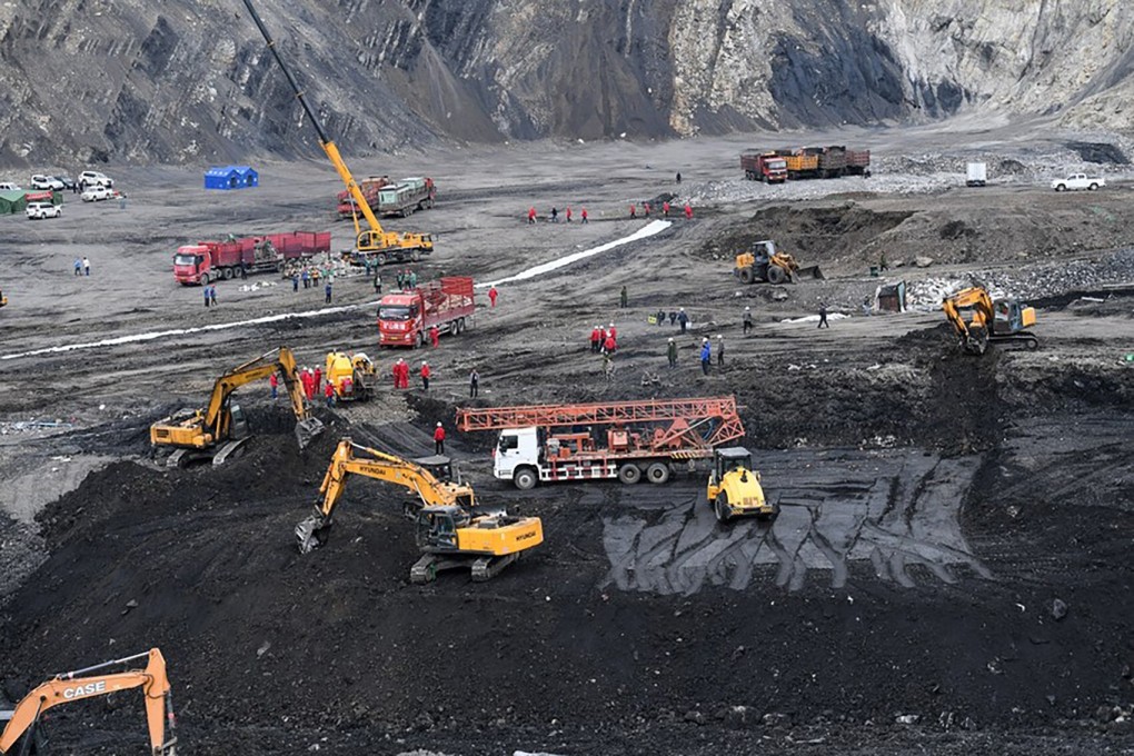 More than 1,000 people were involved in the recovery effort at the Chaidaer coal mine in remote Qinghai province. Photo: Xinhua