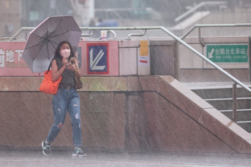 Typhoon Chanthu caused heavy rains but little damage in Taiwan and is now heading for the mainland Chinese city of Shanghai and surrounding coastal regions. Photo: Reuters