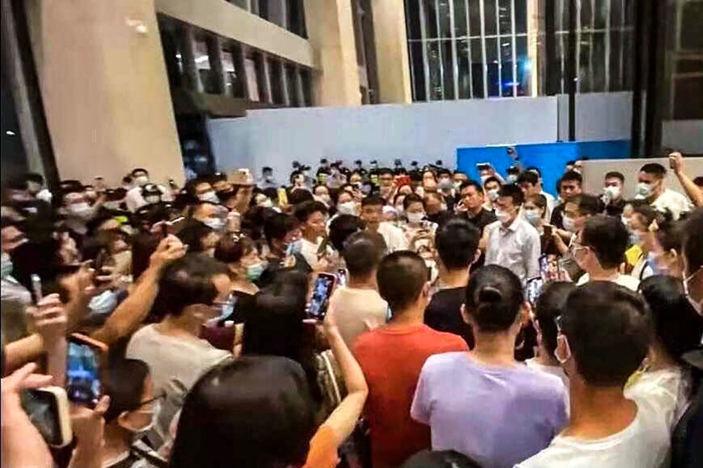 Investors, including Evergrande's employees, protested outside the group’s Shenzhen headquarters on September 13, 2021 to demand for debt repayment. Photo: Weibo
