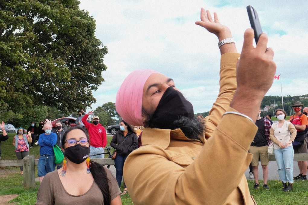 Canada's New Democratic Party (NDP) leader Jagmeet Singh meets with supporters in Halifax, Nova Scotia. Photo: Reuters