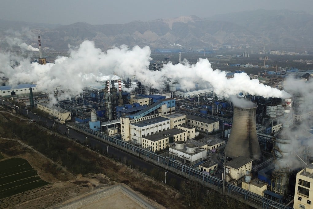 A total of 16 of mainland China’s 31 provincial-level jurisdictions are rationing electricity as they race to meet Beijing’s annual emission reduction targets after failing to make progress earlier in the year. Photo: AP