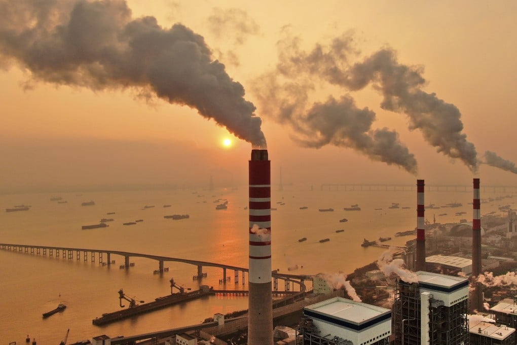 A coal-fired power plant on the Yangtze River in China's Jiangsu province, in 2018. Photo: AP