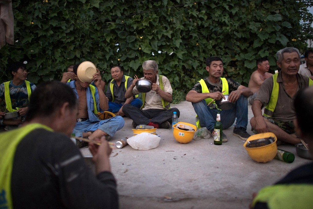 For the first time since 2008, the number of migrant workers in China fell last year, dropping 5.17 million from 2019 to 285 million. Photo: AFP
