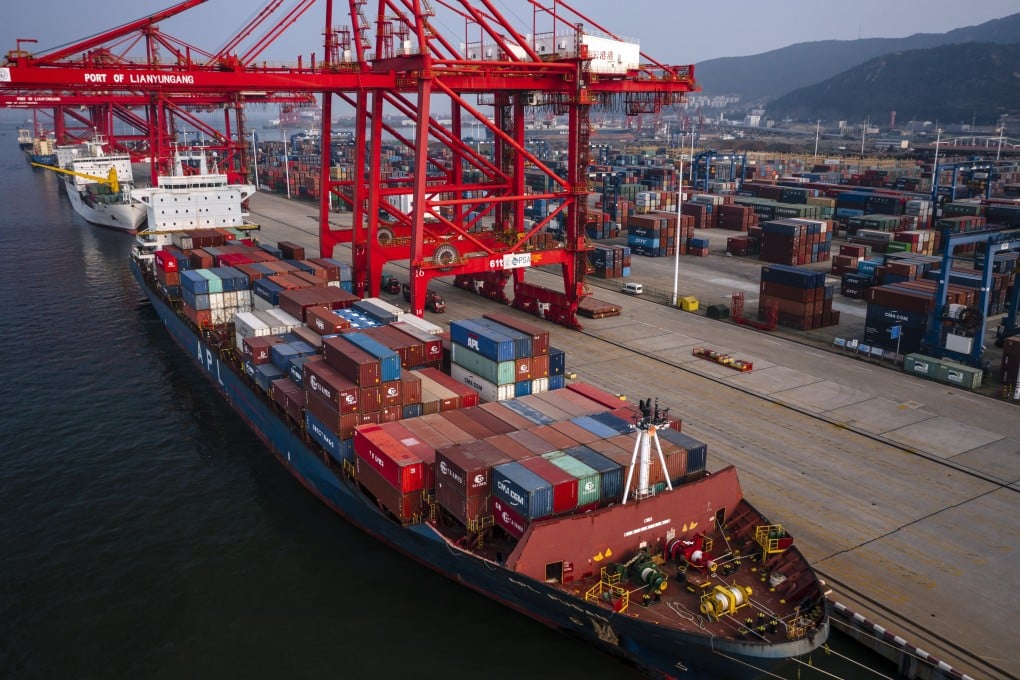 Imports rose by 17.6 per cent in September from a year earlier, to US$238.98 billion – down from the 33.1 per cent growth in August. Photo: EPA-EFE