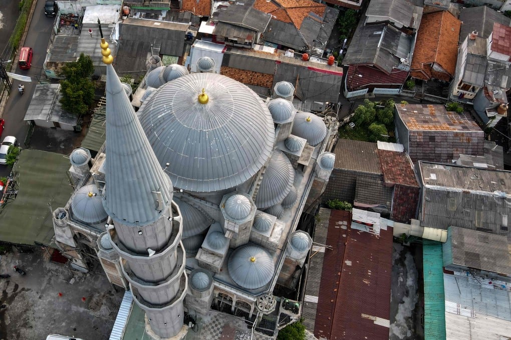 The chairman of the Indonesian Mosque Council Jusuf estimated around half the nation’s mosques have poor acoustics, which exacerbates the noise problem. Photo: AFP