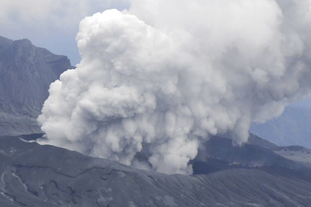 Volcanic fumes billow from Mount Aso as it erupts in Kumamoto Prefecture, southwestern Japan. Photo: Kyodo