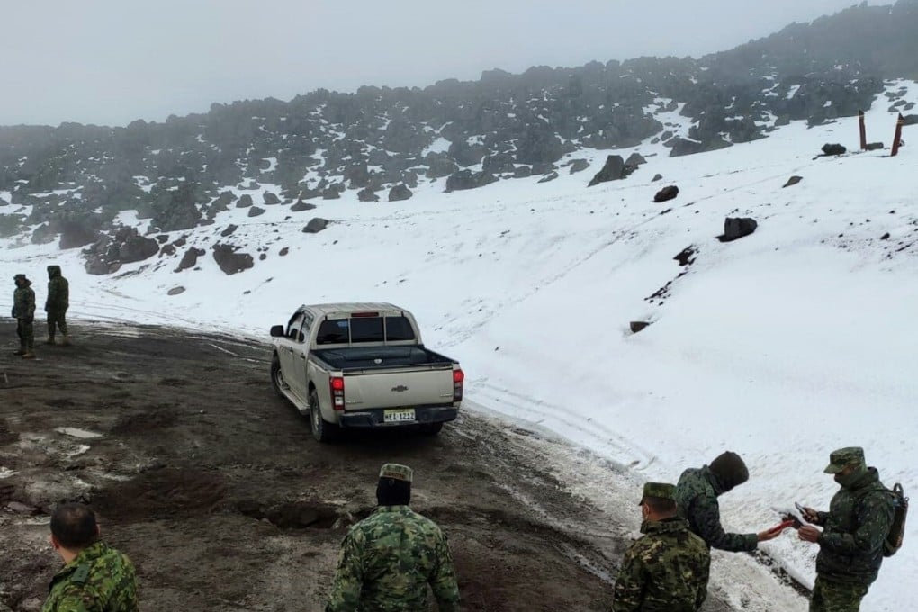 Military personnel prepare to start a rescue operation following an avalanche at the Chimborazo volcano in Ecuador on Sunday. Photo: AFP