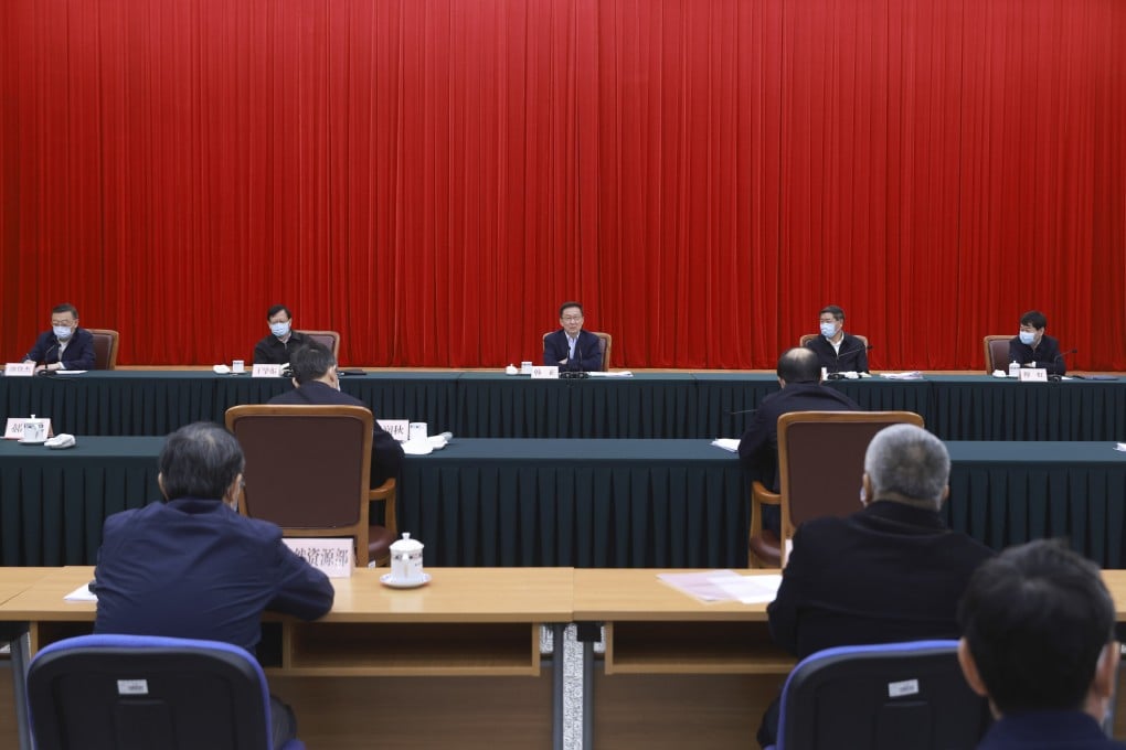 Chinese Vice Premier Han Zheng (centre), a member of the Standing Committee of the Political Bureau of the Communist Party of China Central Committee, chairing a meeting at the National Development and Reform Commission (NDRC) on October 19, 2021. Photo: Xinhua