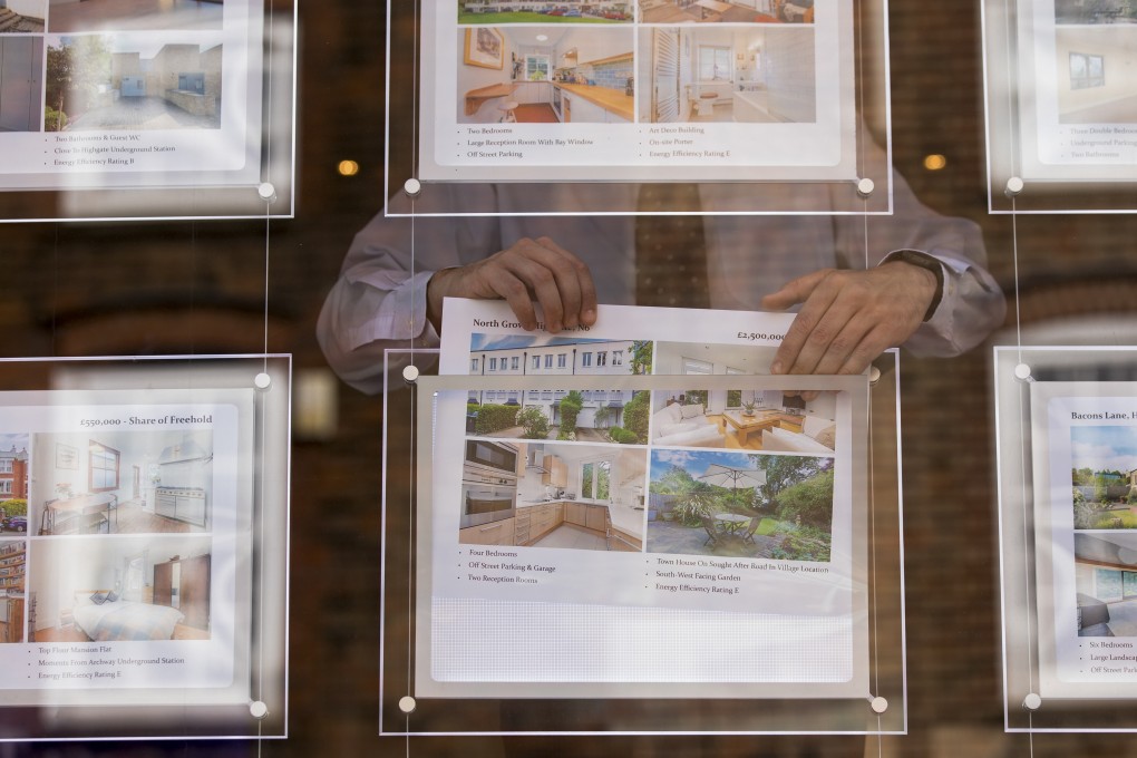 Real estate agents who deal in overseas home sales are not licensed in Hong Kong, something the city’s consumer watchdog says must change. Photo: Bloomberg
