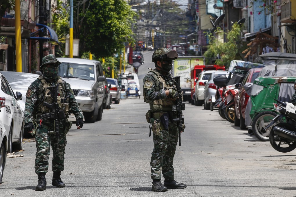 Police officers are seen on patrol in the Philippines, which is one of the most dangerous countries in the world for journalists. Photo: EPA-EFE