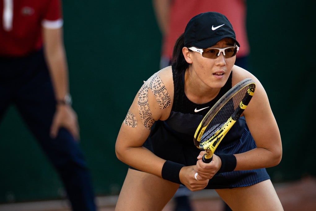 Zheng Saisai of China reacts during her women’s singles first-round match against Sara Sorribes Tormo of Spain at the 2021 French Open. Photo: Xinhua