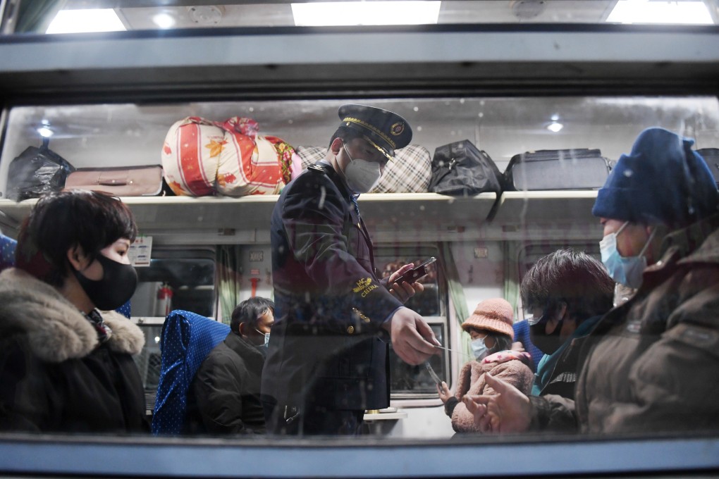 Caixin/Markit services purchasing managers’ index (PMI) rose to 53.8 from 53.4 in October. Photo: Xinhua