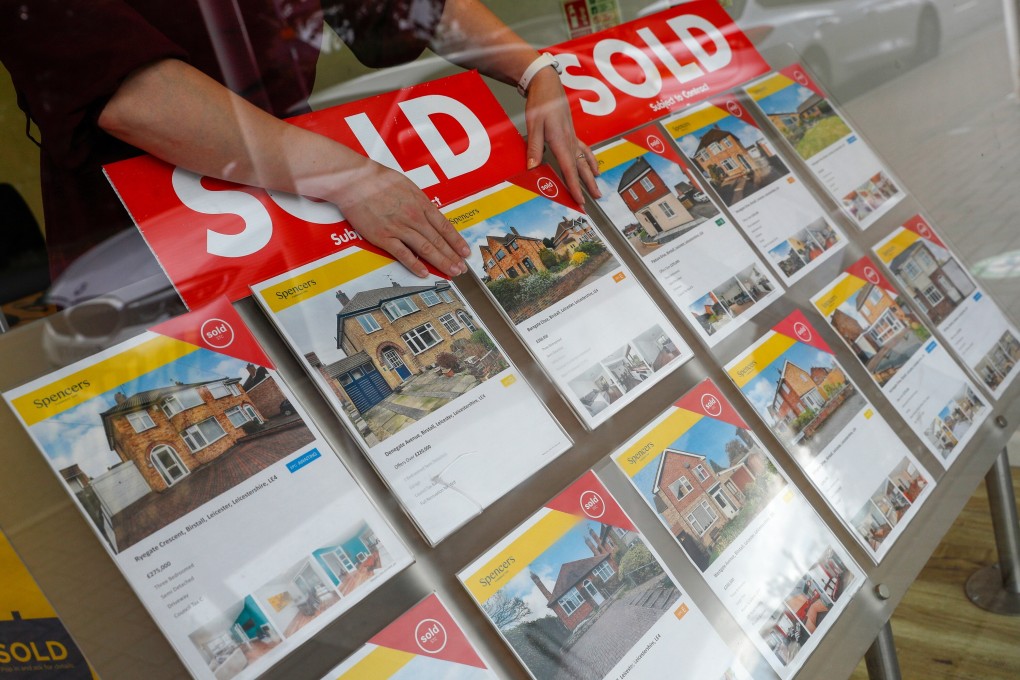 Complaints against Hong Kong property agents selling homes overseas have risen in the past year. Photo: Bloomberg