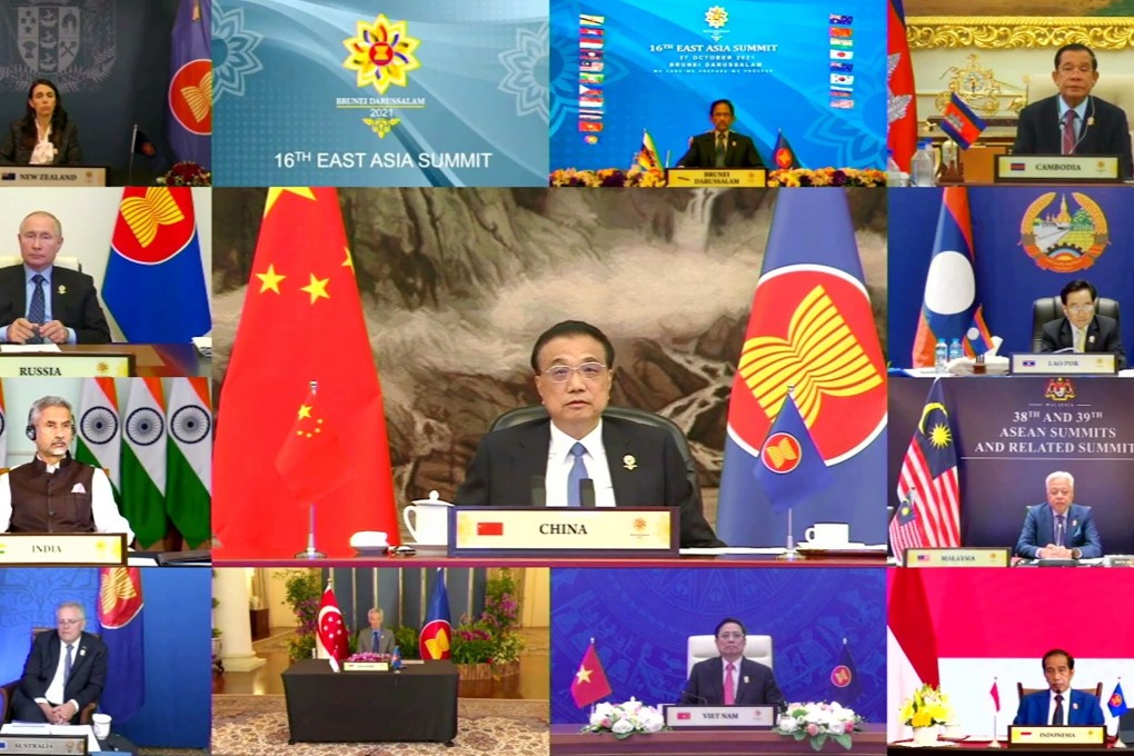 Chinese Premier Li Keqiang addresses an Asean summit hosted by Brunei at the end of October. Photo: EPA