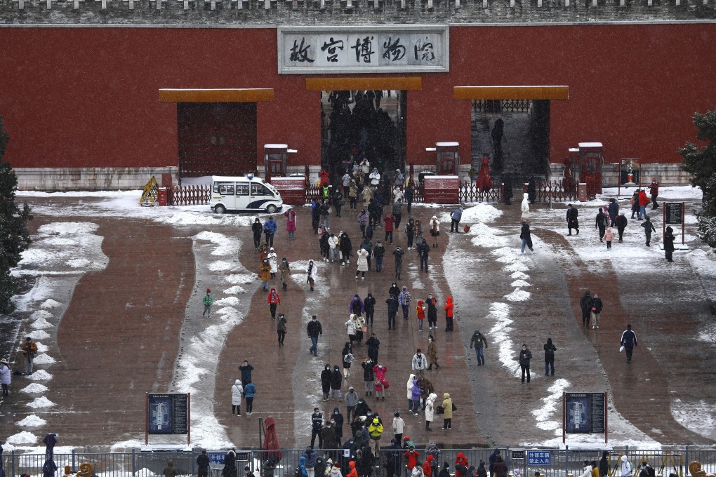 There were some positive aspects away from the downturn in interprovincial travel, with local tourism in some areas hanging on. Photo: Reuters