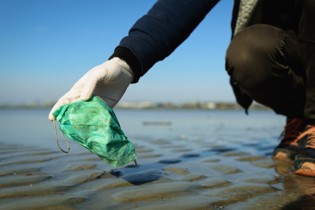 Masks and other medical products have often ended up in the oceans. Photo: Shutterstock