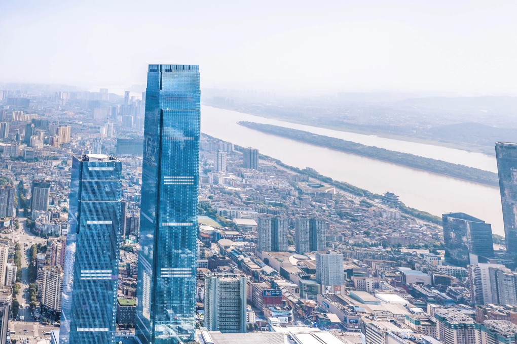 Changsha IFS began with construction on a plot of land housing dilapidated buildings, and grew into an expansive complex of luxury retail, office, residential and hotel space.