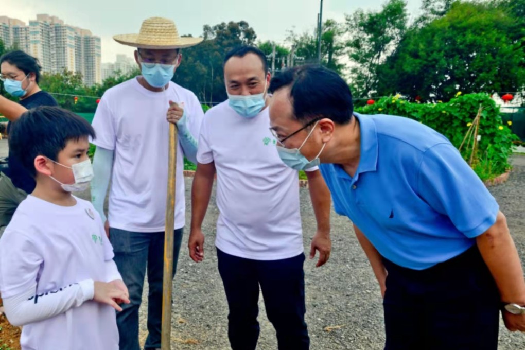 Chen Dong, Deputy Director of the Liaison Office of the Central People’s Government in the Hong Kong Special Administrative Region, speaks with youth in Tin Shui Wai. Photo: Liaison Office of the Central People's Government in the Hong Kong SAR