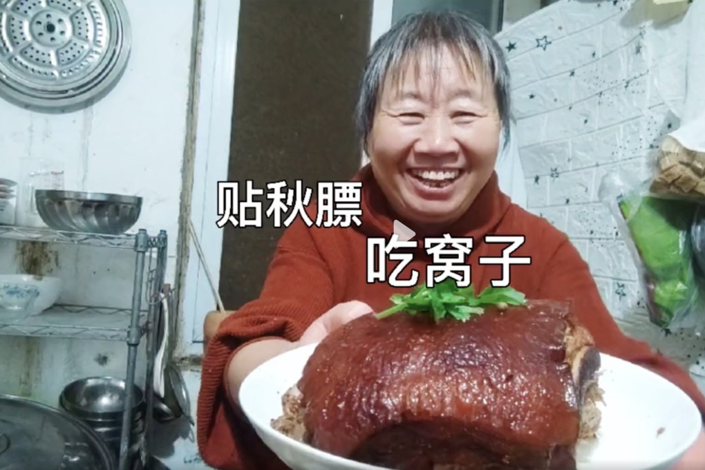 A Chinese mother who used to beg in the streets to support her two sons living with ALS is now a food blogger with 230,000 followers on her live steaming account. Photo: Douyin