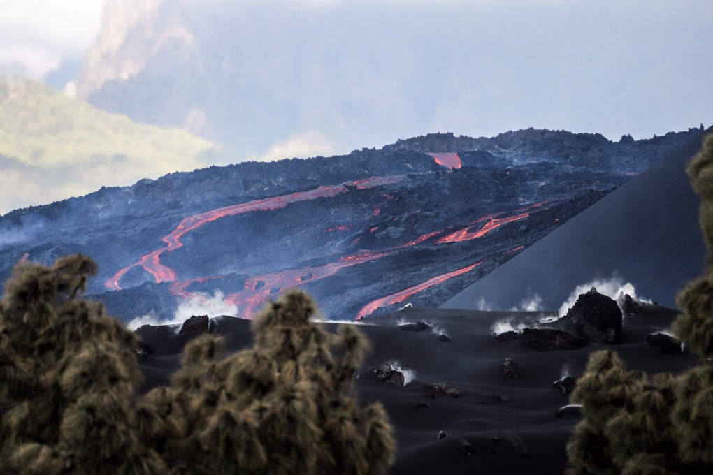 The lava flow in Las Manchas on Friday following the eruption of the Cumbre Vieja volcano on La Palma in Spain’s Canary Islands. Photo: AFP / Luismi Ortiz / Spanish Military Unit