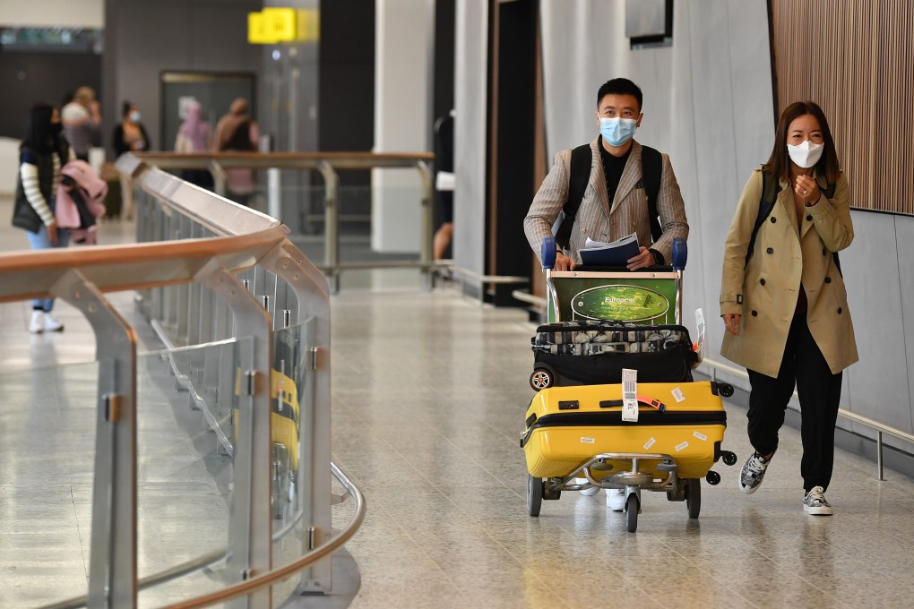 Passengers arrive at Melbourne International Airport on November 21, 2021. Photo: EPA-EFE