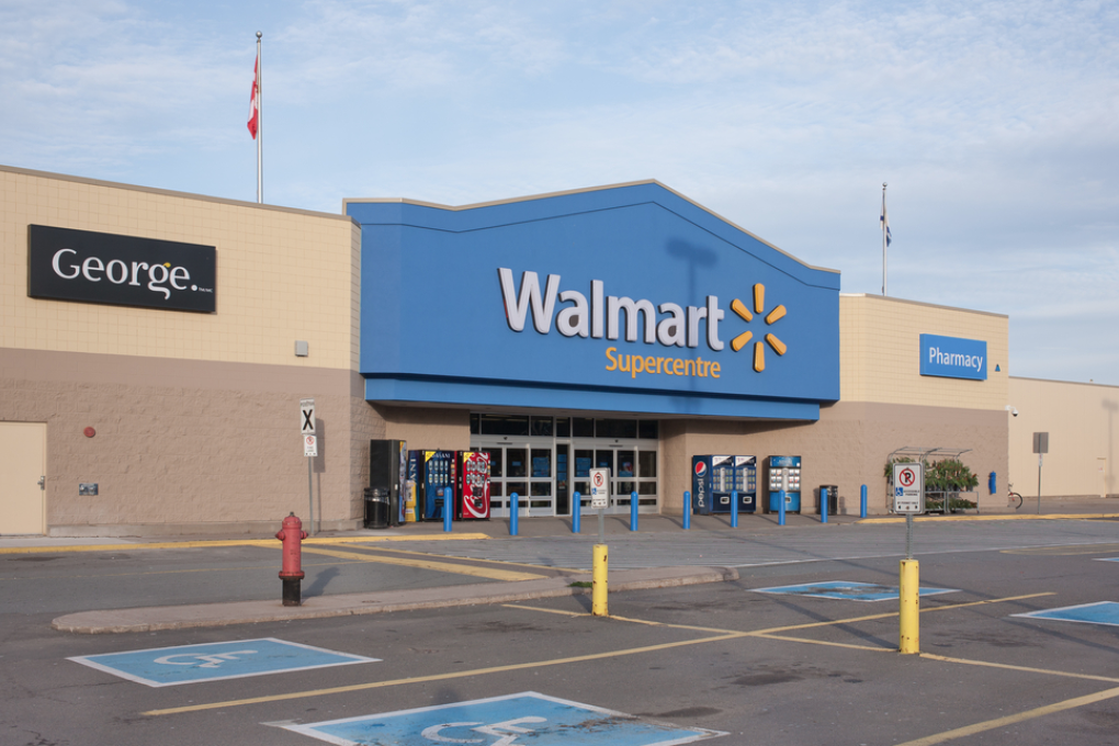 Walmart says it's necessary to stop accepting Visa at its stores so it can keep costs low. Photo: Shutterstock