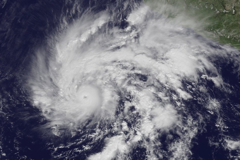 Hurricane Sandra is seen in a satellite photo taken off the coast of Mexico on November 25. Photo: Reuters