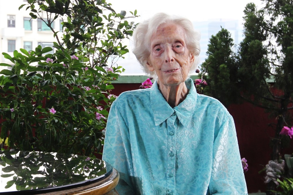 Elsie Tu, former lawmaker and social activist, died aged 102 earlier this month. This photo was taken in 2013 at her home in Kwun Tong, shortly before she celebrated her 100th birthday. Photo: May Tse