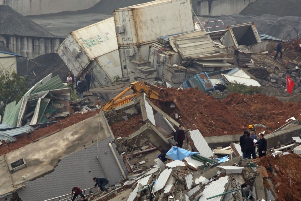Collapsed buildings at Hengtaiyu industrial park in Shenzhen. The project was contracted out in 2013 and awarded last year. Photo: Edward Wong