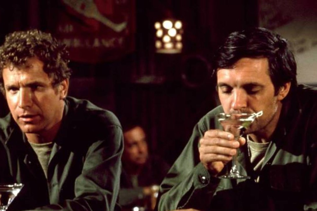 Some of the show’s best moments involved the interplay between Alda (right) and Rogers (left) as the mischievous but talented surgeons striving to save the lives of wounded soldiers while preserving their own sanity amid the madness of war. Photo: SCMP Picture