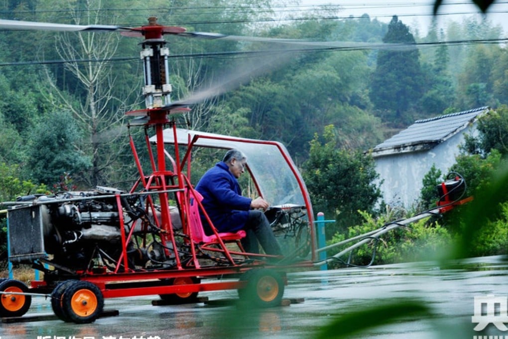 The farmer starts his helicopter’s propellers as he prepares for take-off. Photo: Cnr.com