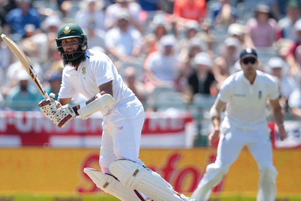 South African batsman and former-skipper Hashim Amla played ‘a captain’s knock’ before announcing his shock resignation from the role. Photo: AFP