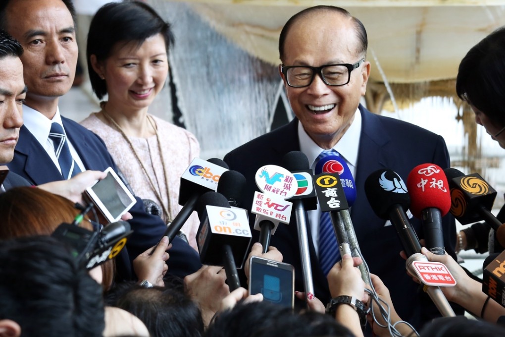 Li Ka-shing says the performance of Hong Kong’s property market will hinge on whether the supply and demand of flats be subject to whether flat supply and demand can strike a balance. Photo: Nora Tam