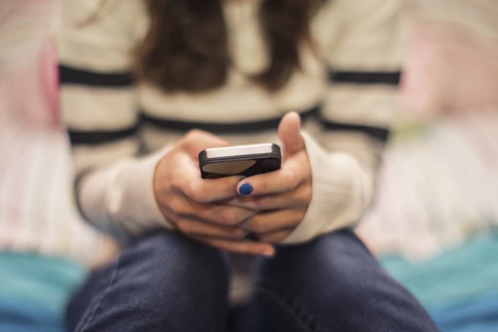 In an age where people are glued to their smartphone screens, what do you think people really care about? Photo: Stock