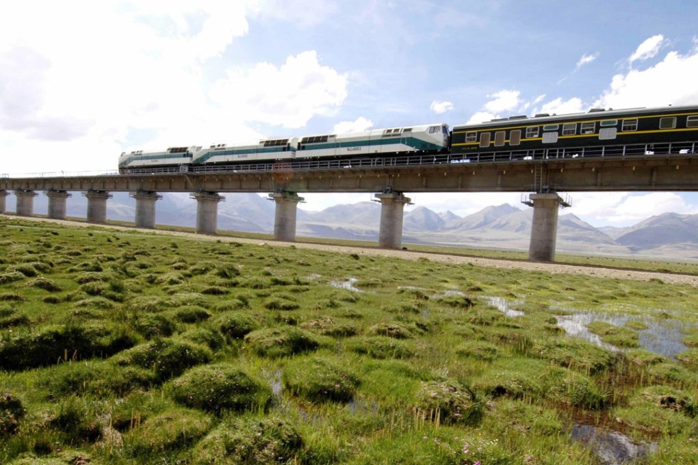 Huge projects in Tibet would collapse amid a rise of 2 degrees, research team finds. Photo: Xinhua