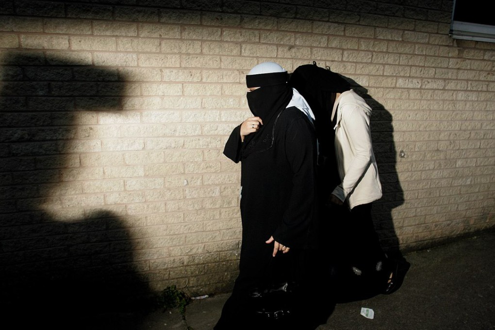 Cameron said that a lack of language skills could make Muslims in Britain more vulnerable to the message of extremist groups. Photo: AP