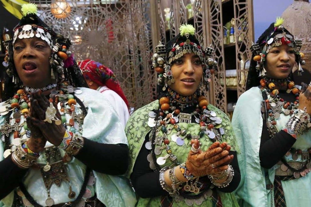 Moroccan women in traditional dress. In Dos de Femme, Hicham Houdaïfa examines the plight of women in contemporary Morocco. Photo: Reuters