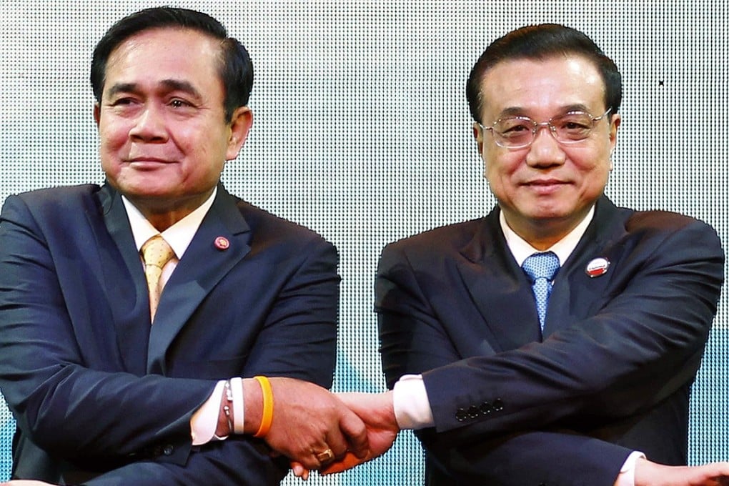 Thai Prime Minister Prayuth Chan-ocha (left) with Premier Li Keqiang. Photo: Reuters