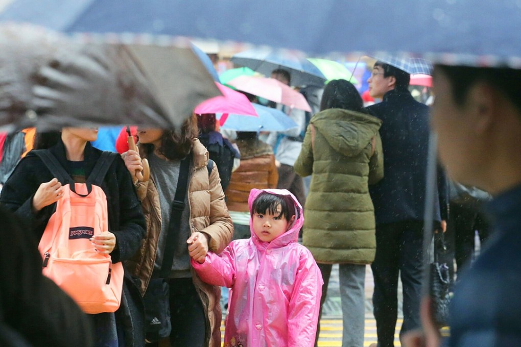 The Hong Kong Observatory says more rain is expected in the remaining days of January. Photo: Felix Wong