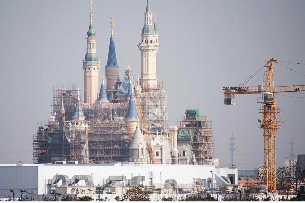 The Enchanted Storybook Castle at Shanghai’s Disneyland is to be the largest and tallest of all six of the world’s Disney parks. Photo: AFP