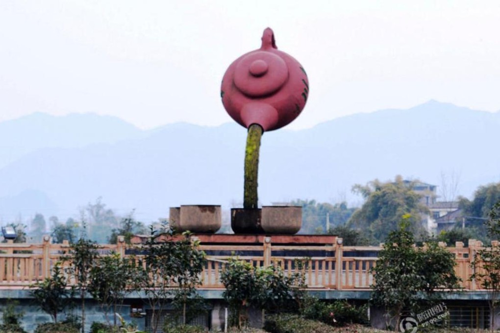 The bile-green spout of flowing tea was enough to make on internet user “want to vomit”. Photo: SCMP Pictures