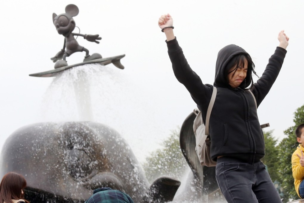 Visitors at the Hong Kong Disneyland on Lantau Island. Photo: Dickson Lee, SCMP