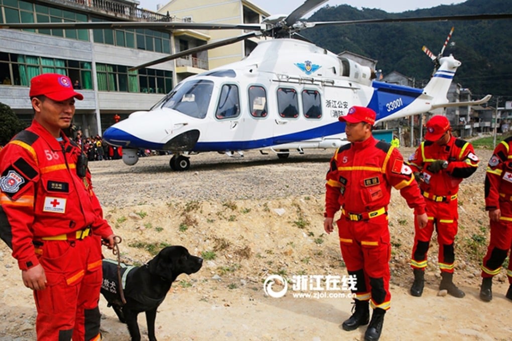 Rescue workers involved in the search for the children. Photo: Zjol.com.cn
