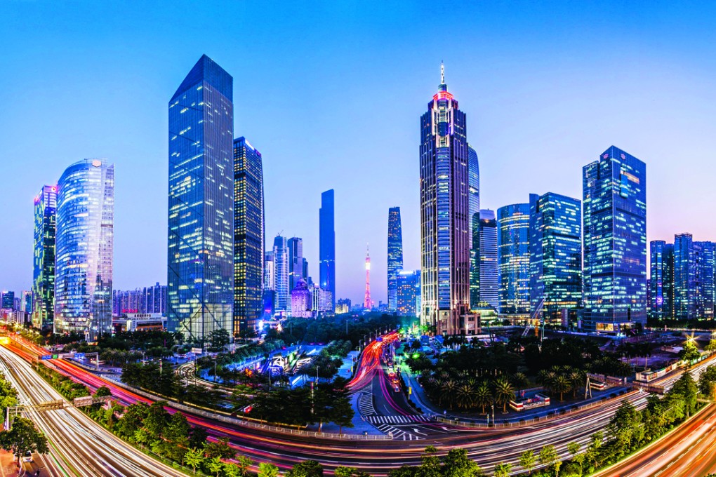 Guangzhou is aiming for a population 18 million. by 2020. Photo: ChinaFotoPress