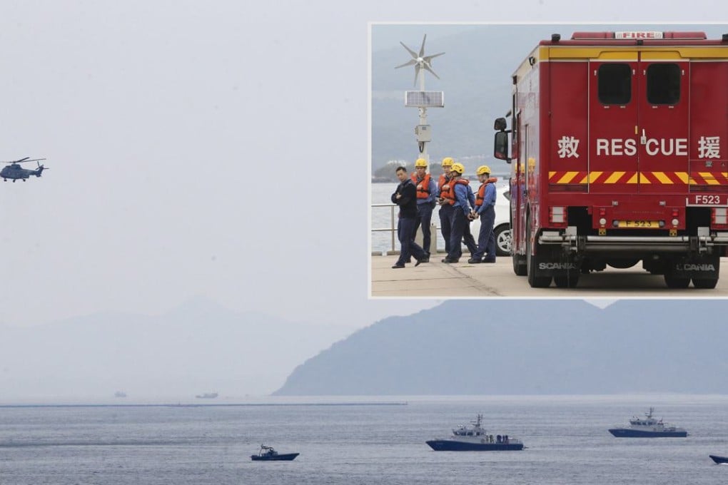 The search continues at Plover Cove. Photo: Felix Wong