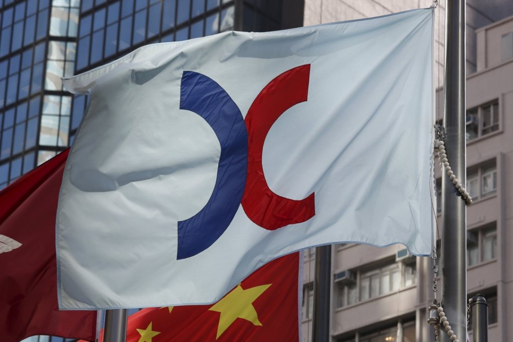 Hong Kong stocks closed Friday’s morning session modestly higher, breaching the 20,000 level following modest gains in overseas markets overnight. Photo: Reuters