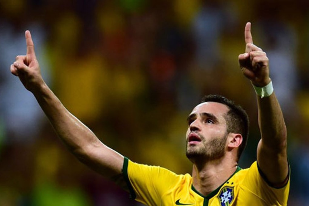 Renato Augusto, who joined the CSL revolution by signing for Shandong Luneng keeps his place in the Brazilian national team. Photo: AFP