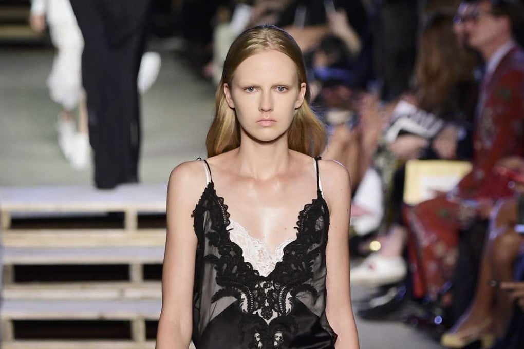 A model presents a spring/summer 2016 look from Givenchy. Photo: Getty Images