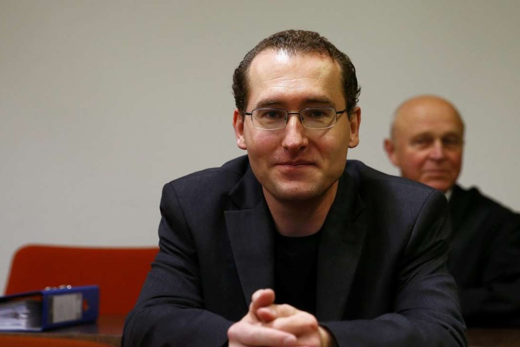 Defendant Markus Reichel, a former employee of Germany's foreign intelligence agency (BND) sits in front of his lawyer Klaus Schroth prior to his trial for espionage in a courtroom in Munich in January. Photo: Reuters