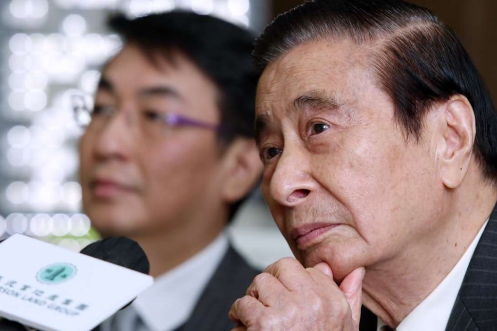 Henderson Land Chairman Lee Shau-kee talks to media. Photo: SCMP Sam Tsang